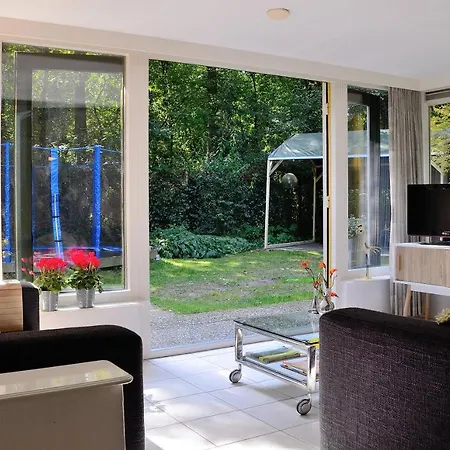 Vakantiebungalow En Glamping Op De Veluwe אוהל מפואר