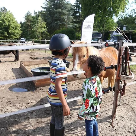 Vakantiebungalow En Glamping Op De Veluwe * נונספייט